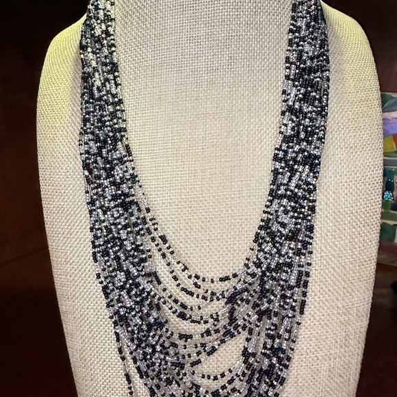 Seed Bead ‘non metal’ Costume Necklace Statement Jewelry Black and White 5385 B - Picture 9 of 10